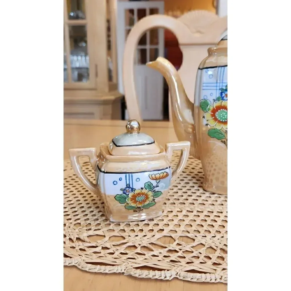 Thailand Teapot and sugar bowl tan with sunflowers